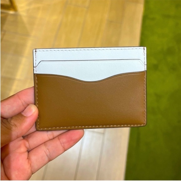 Tory Burch Emerson Soft Color- Block
Slim Card Case #168328 - Picture 3 of 5